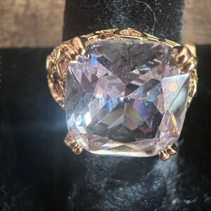 Elegant Gold and Silver Women's Ring